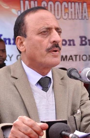 Haq Khan calls on Justice B A Khan